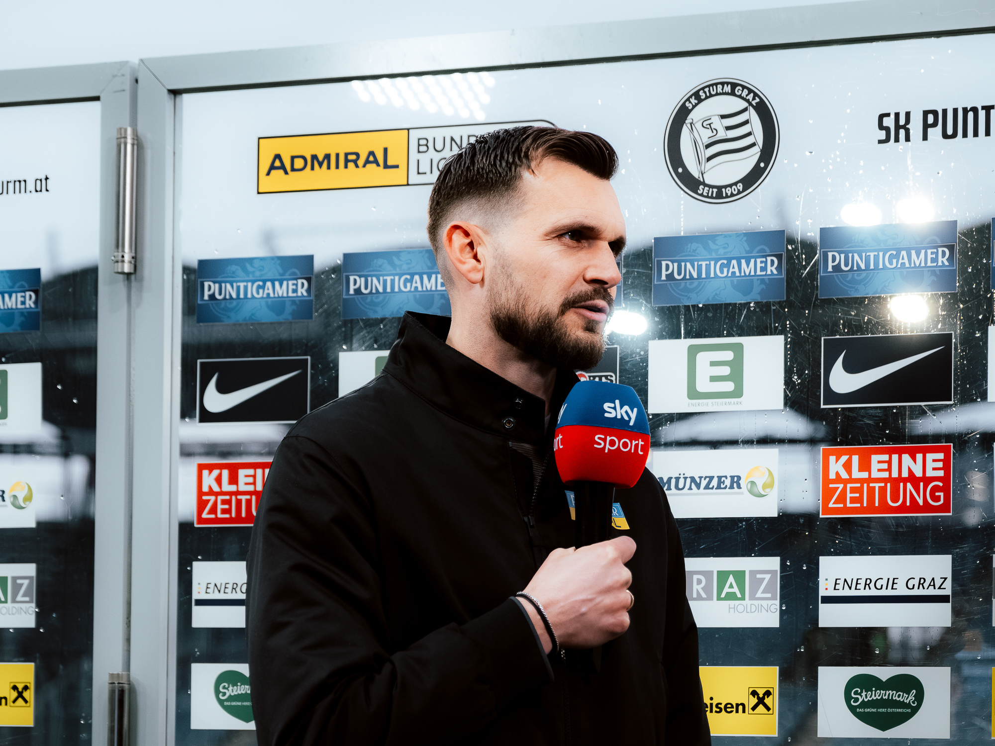 Fabio Ingolitsch bei einem Interview