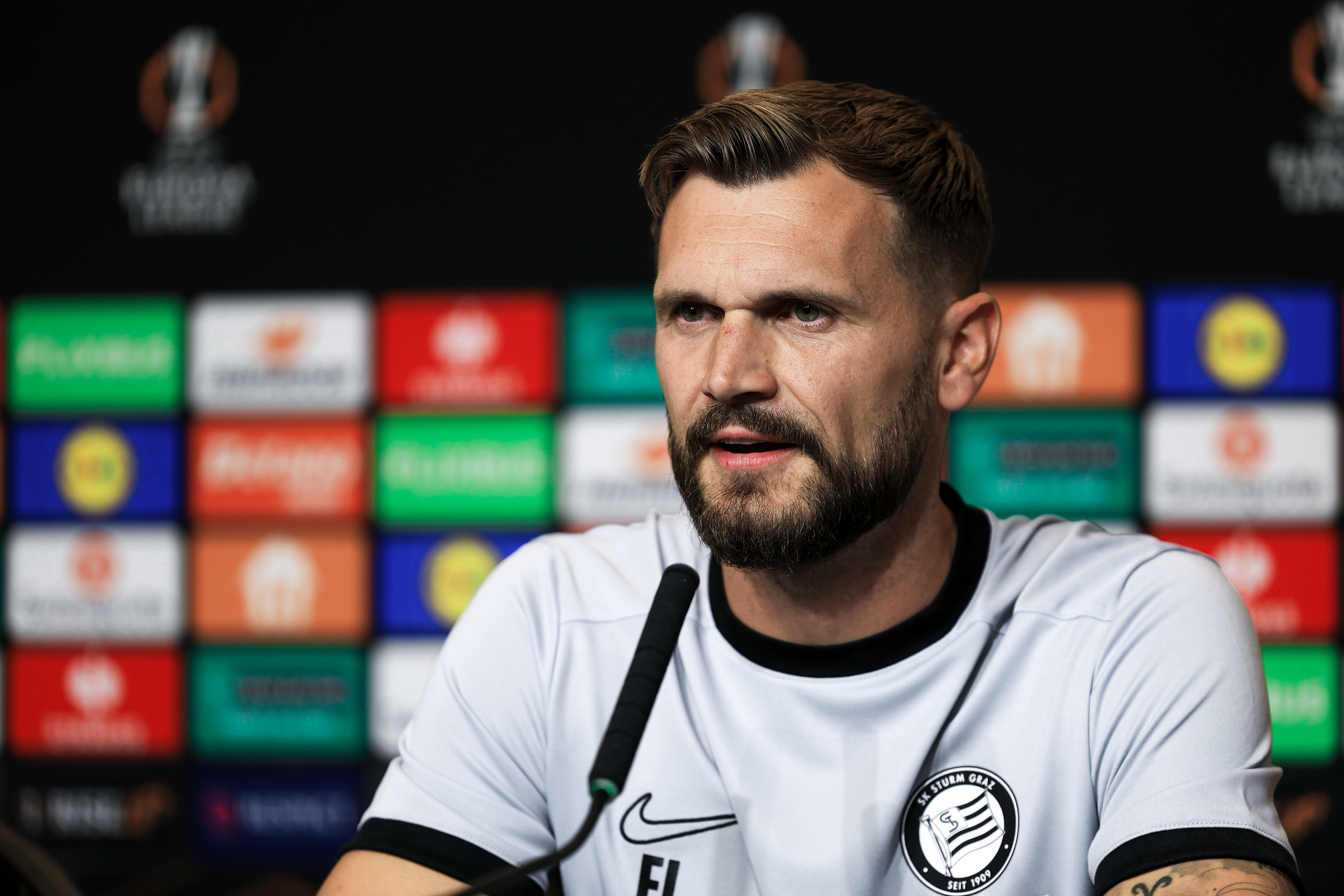 Cheftrainer Fabio Ingolitsch bei einer Pressekonferenz