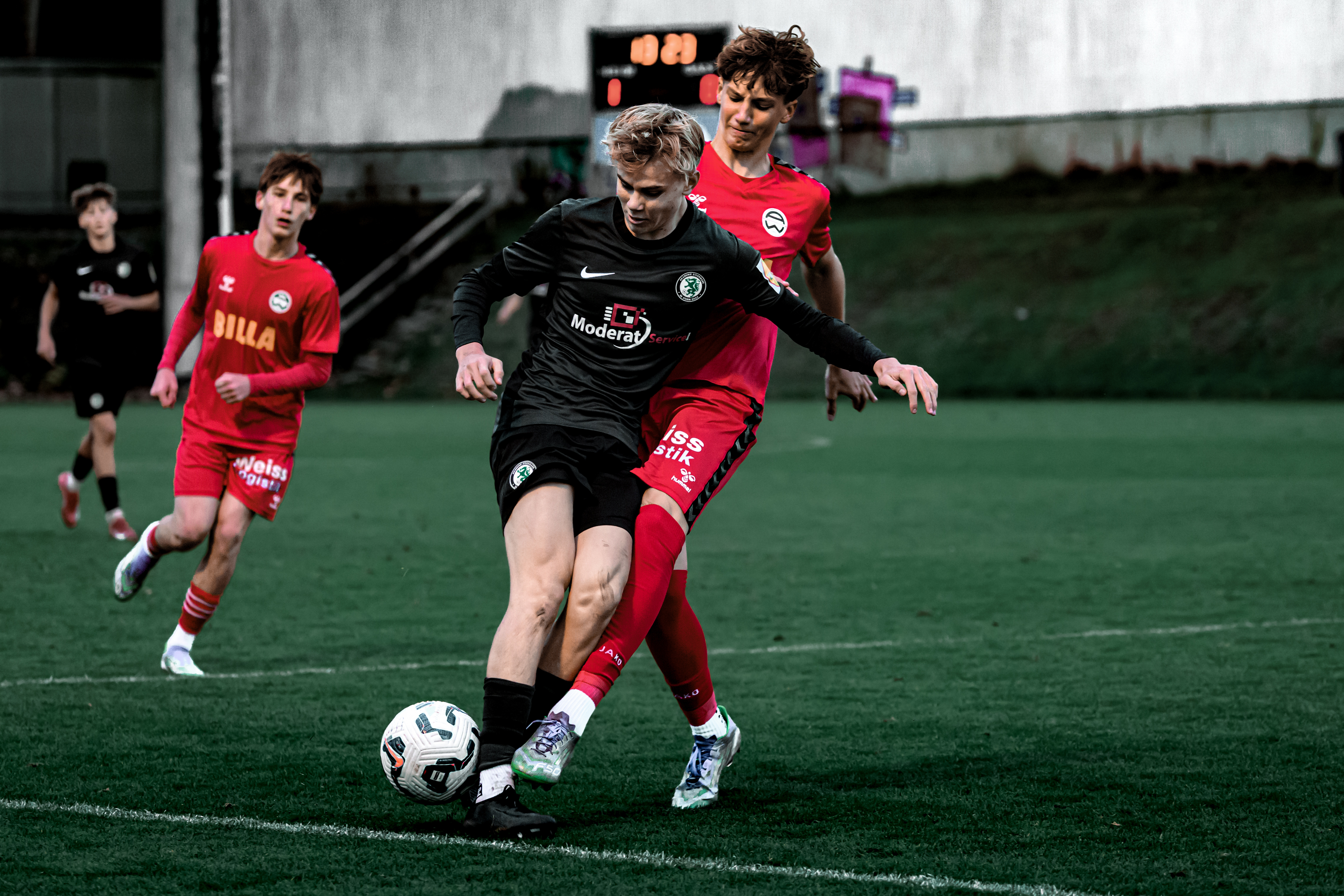 Zwei Spieler im Zweikampf