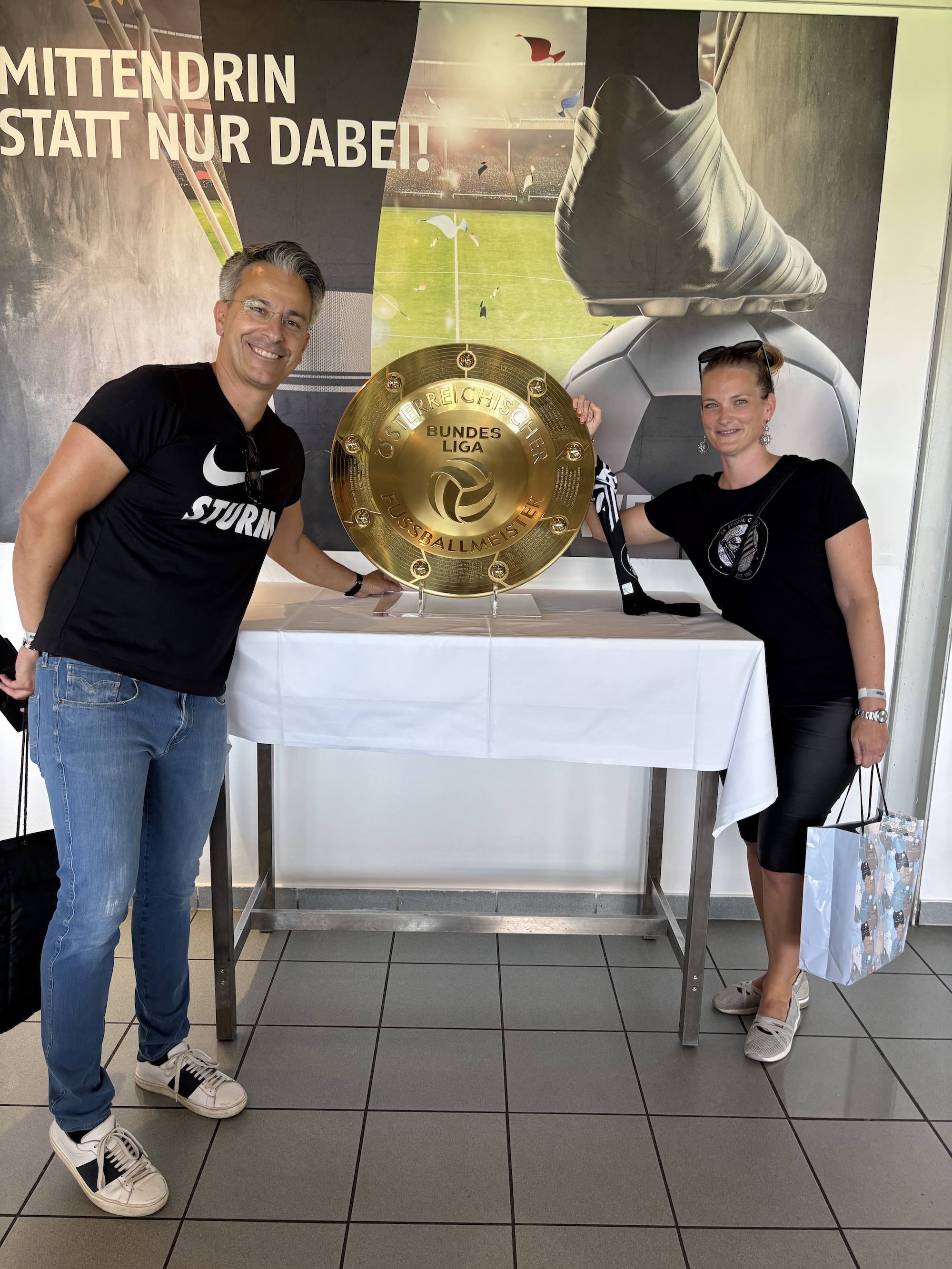 Man und Frau Meisterschale