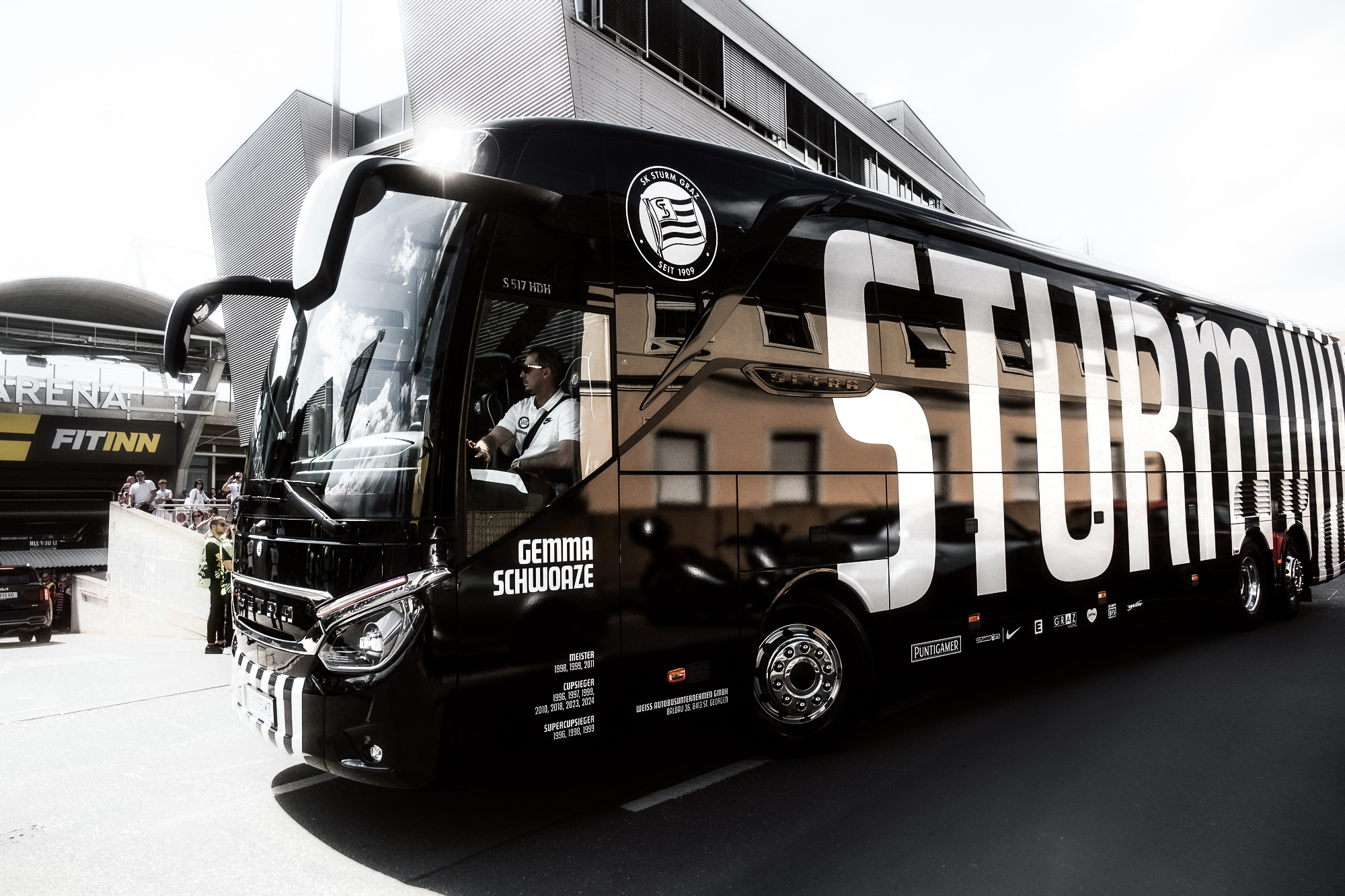 Ein Bus