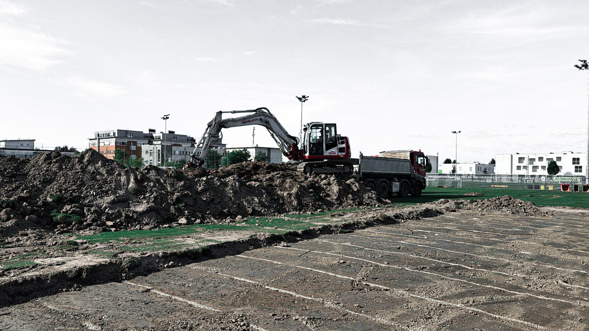 Bagger auf Erde