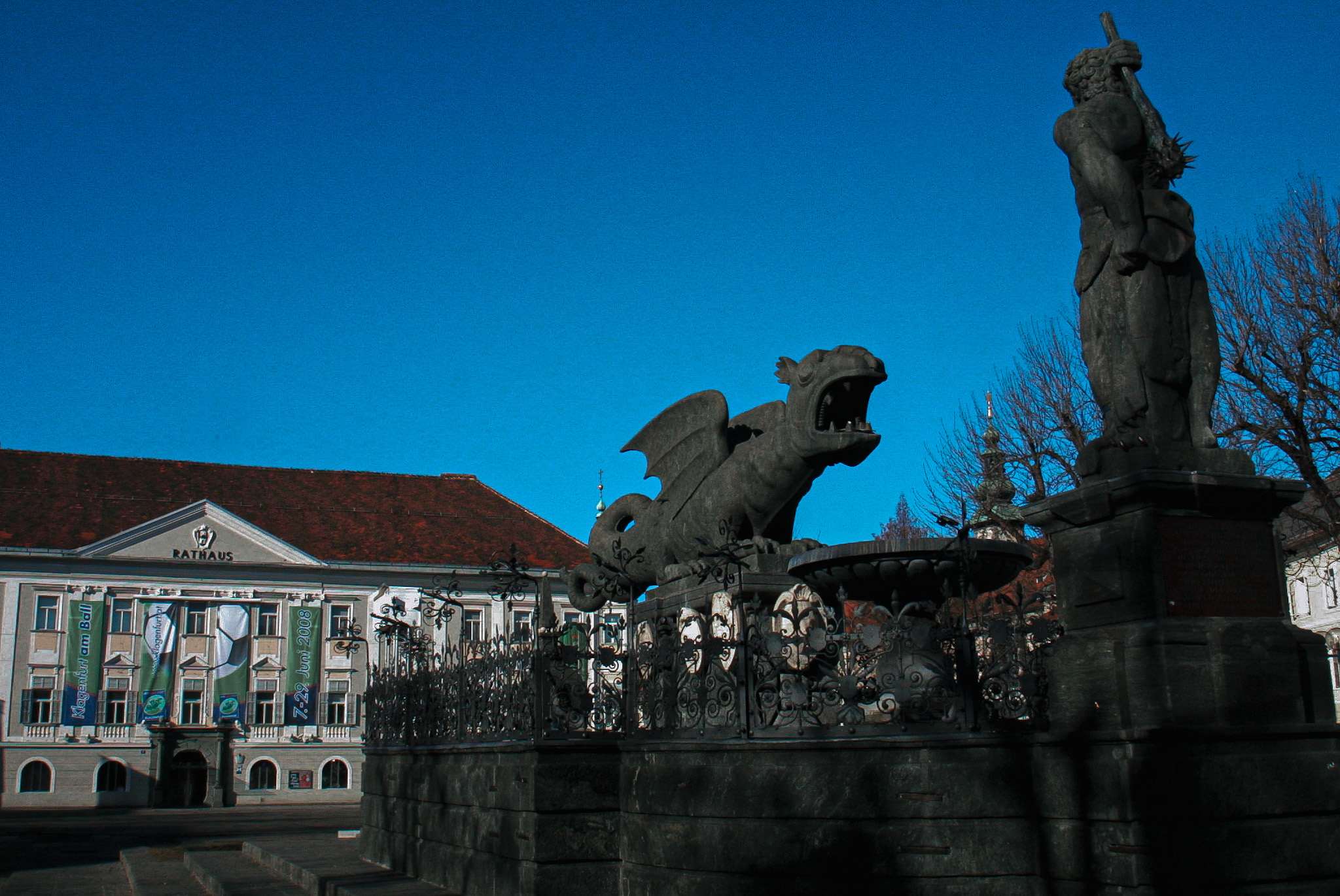 Statue auf einem Platz