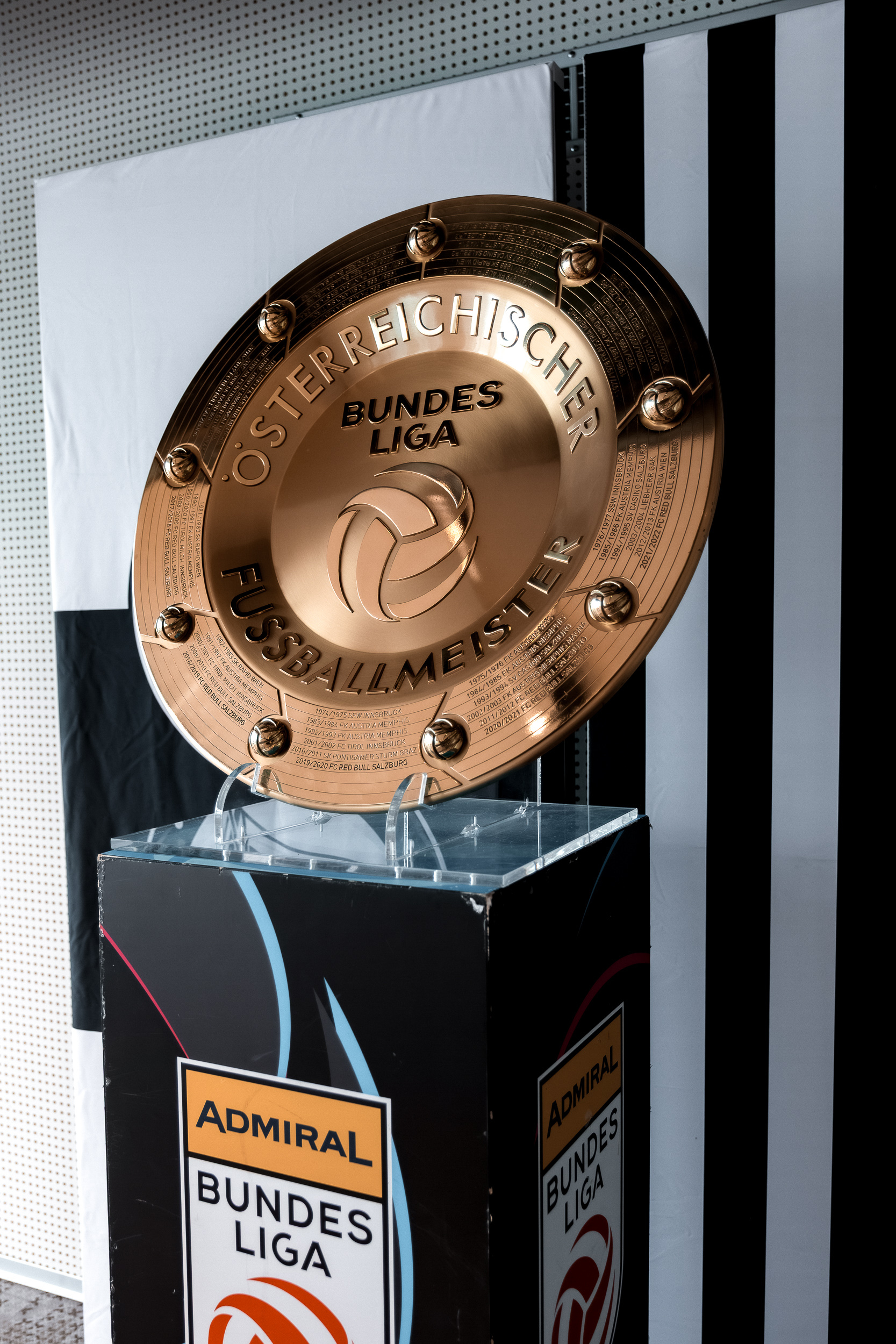 EIne goldene Trophäe