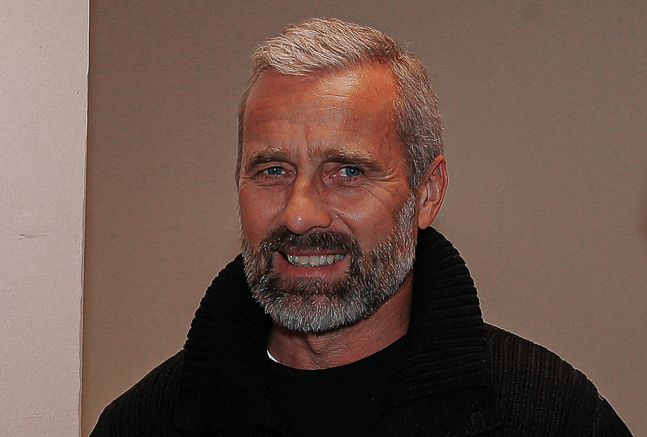 Ein Mann mit Vollbart