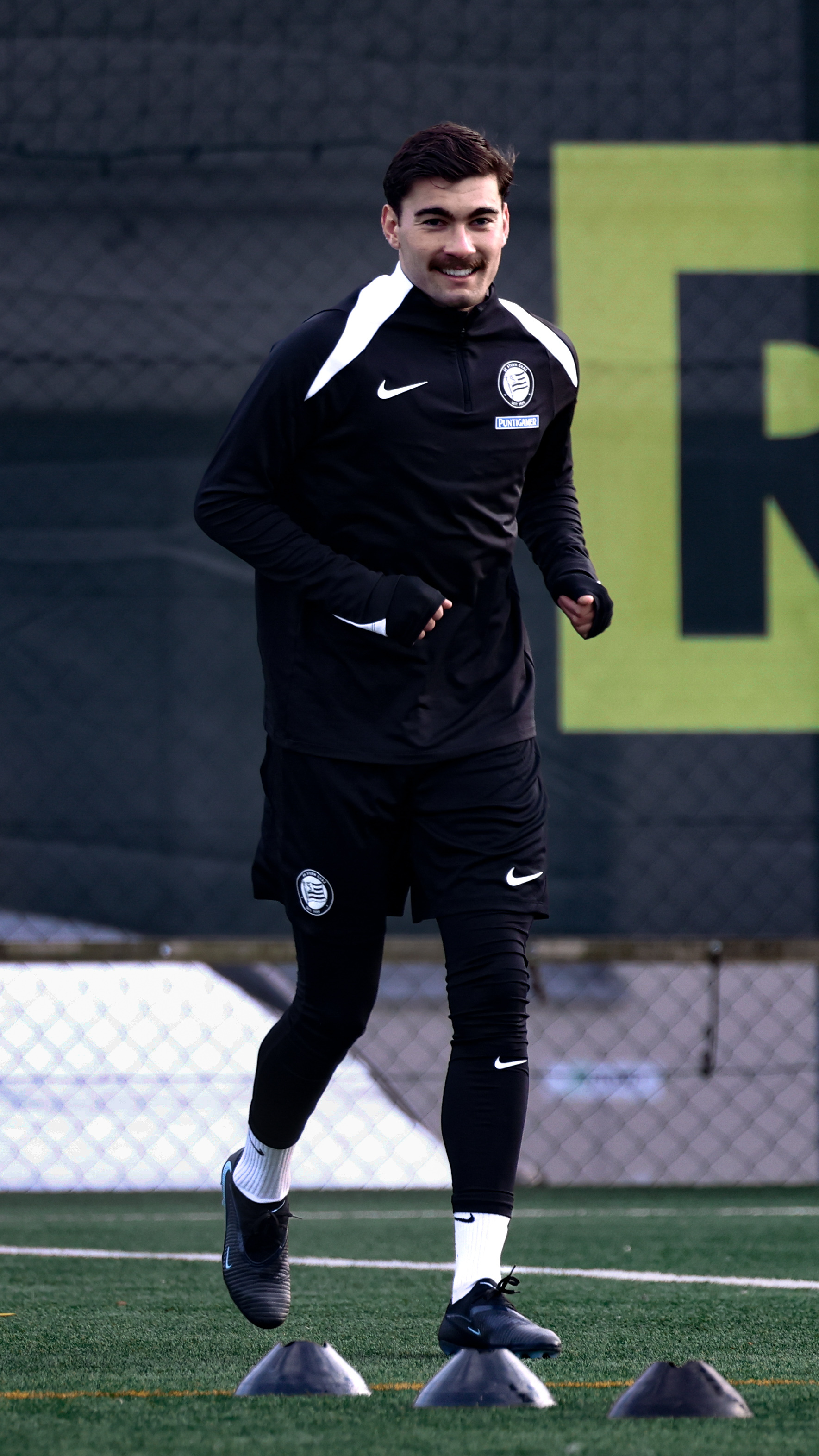 Ein Spieler, der läuft