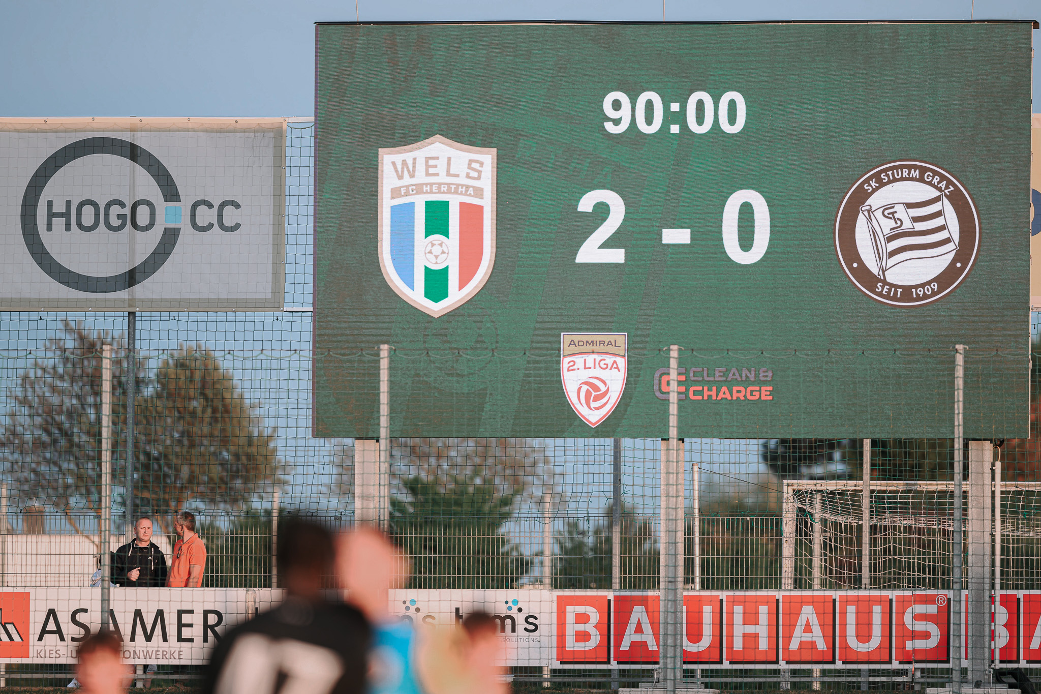 Anzeigetafel im Stadion