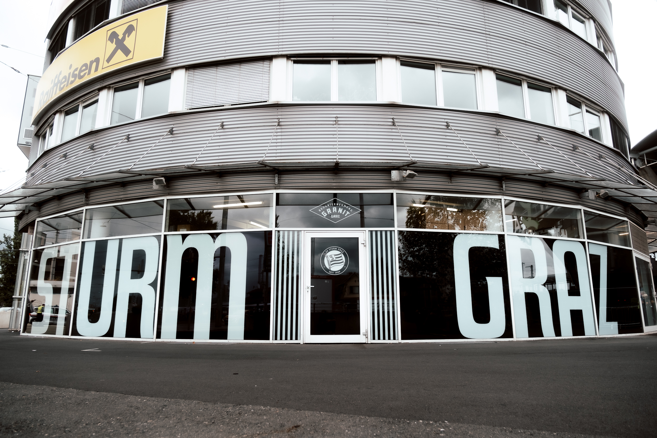 Der Außenbereich des Shops